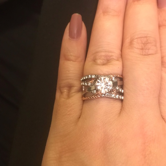 1 left! Free with jewelry purchase (just ask 4 it) - Picture 3 of 6